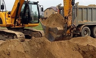Выкопать яму экскаватором в Зеленодольске от 933 руб. - 2Землекопа-Злн